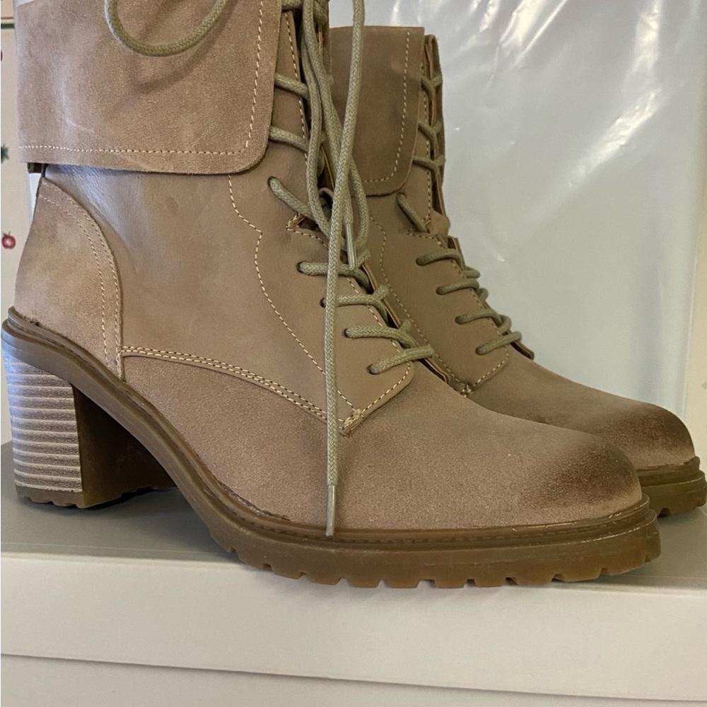 Stylish Tan Ankle Boots